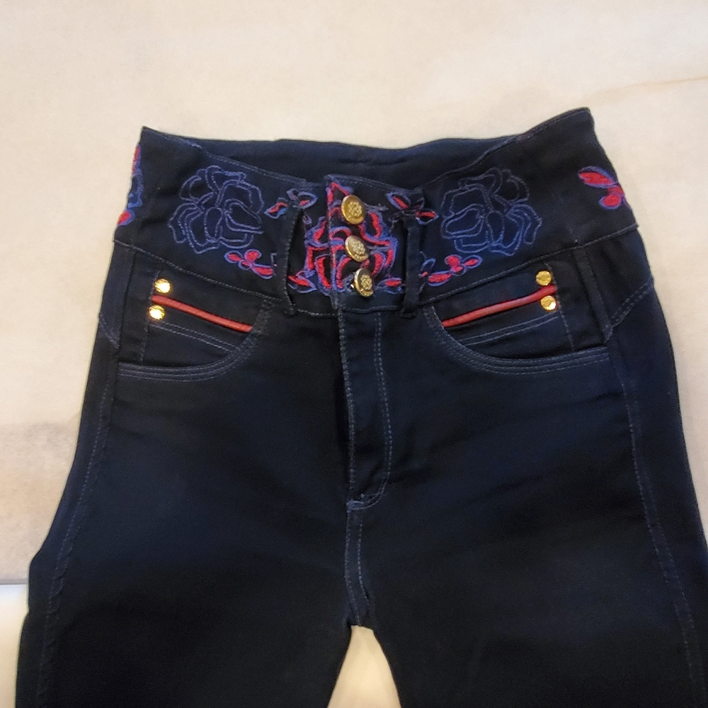 Ladies Colombian Skinny